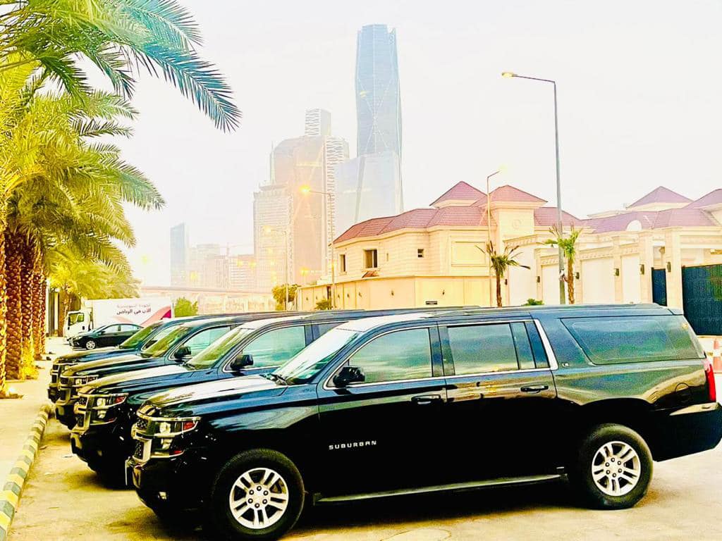 Luxury Point To Point Service for Smooth and Timely Travel image