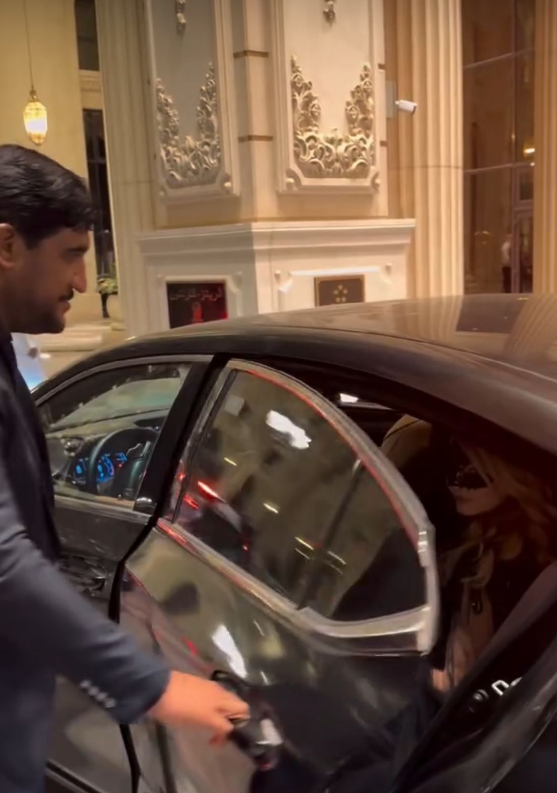 ET Chauffeurs driver on standby for hourly chauffeur service